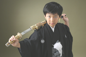 ハーフ成人式写真 男の子　紋服
