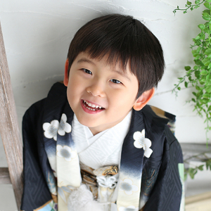 七五三5歳着物レンタル　黒　世田谷区喜多見狛江